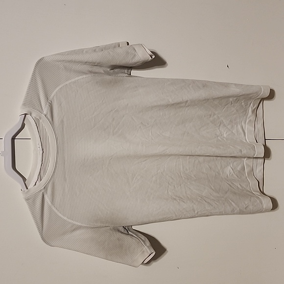 Lulu white tee - Picture 1 of 2